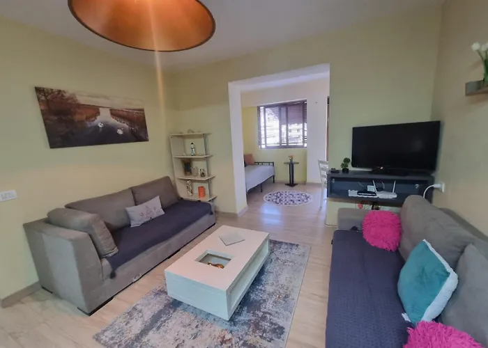 Saranda Beach Apartment * Sarandë